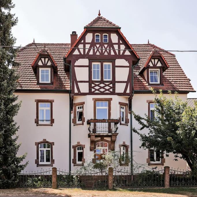 Charmante, Grosszuegige Ferienwohnung Villa Fleurie Bretten Bagian luar foto